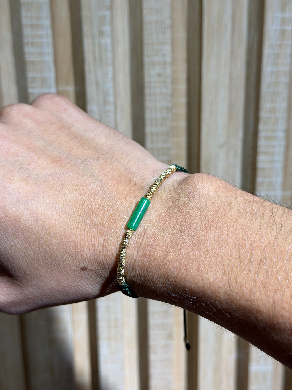 Pulsera tejida