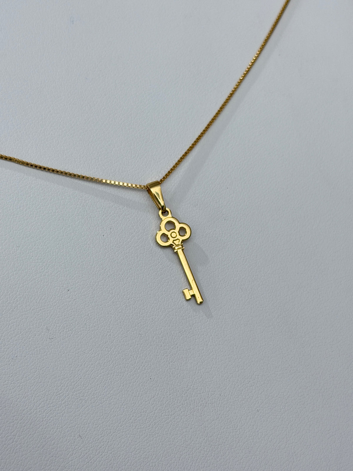 Dije llave antigua