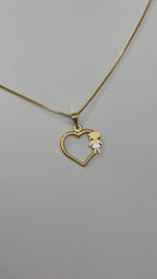 Dije corazón niña